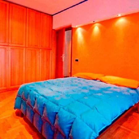 Julias Domus, T Apartment, Metro C Rome Bagian luar foto